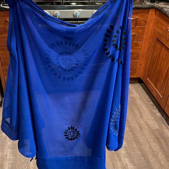 Free people, cold, shoulder ties, butterfly arm embroidered sheer blouse - Picture 5 of 6